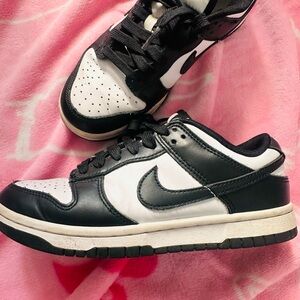 Nike Panda Black Low-Top Sneakers